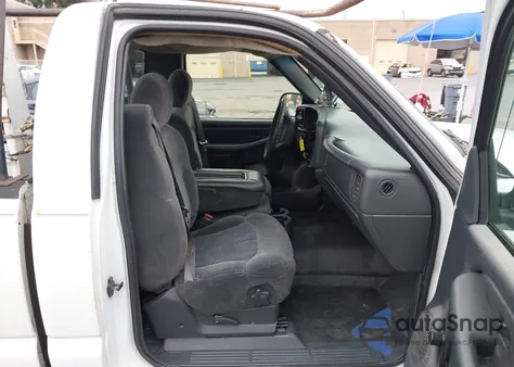 2002 GMC Sierra 1500 Standard z USA, uszkodzony, nr VIN 1GTEC14V22Z900390